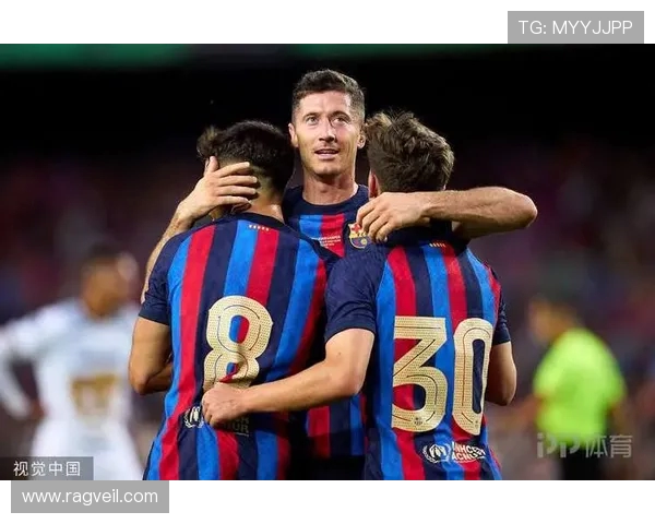 巴萨在甘伯杯中展现实力新赛季前的精彩对决与期待